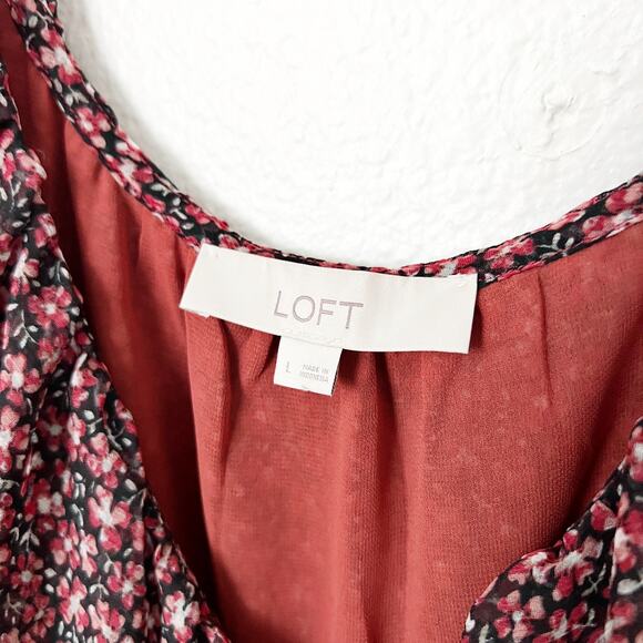 [LOFT] Red Black Floral Print Ruffle Neck Long Sleeve V-Neck Blouse Size Large L - Picture 9 of 11